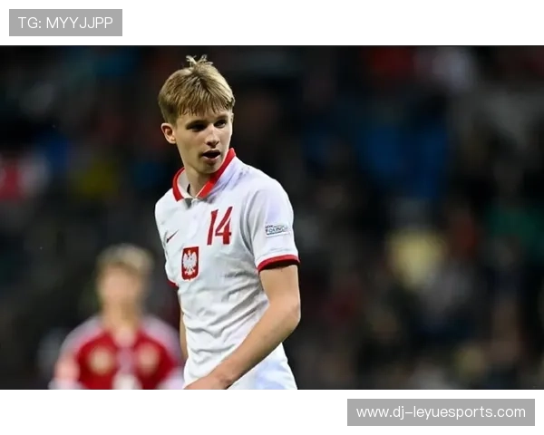 埃因霍温酝酿大动作，poised签下葡超潜力中场，未来不容小觑