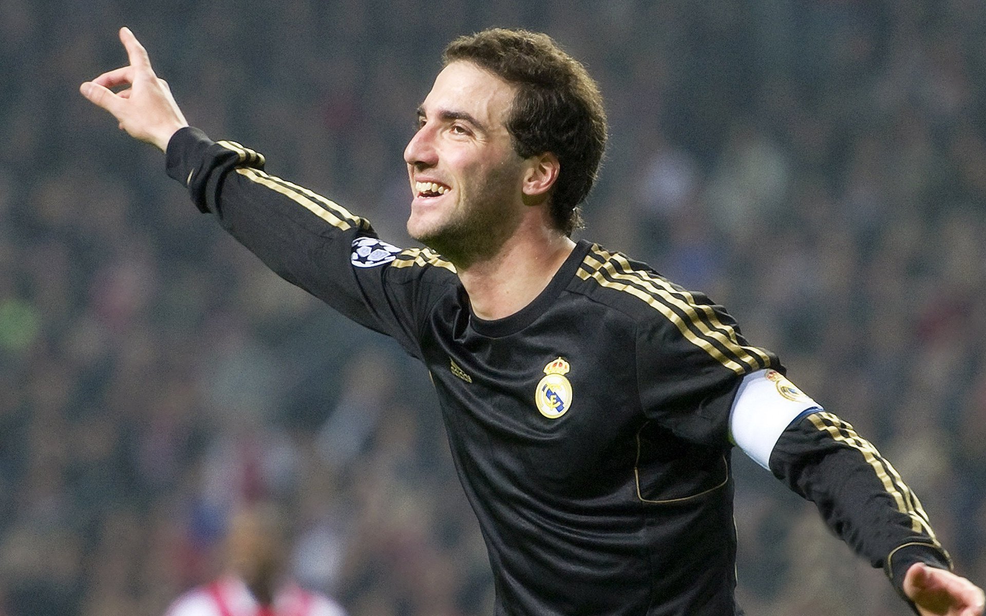 加拿大队未来发展：如何通过科技分析提升战术执行力，加拿大队伍