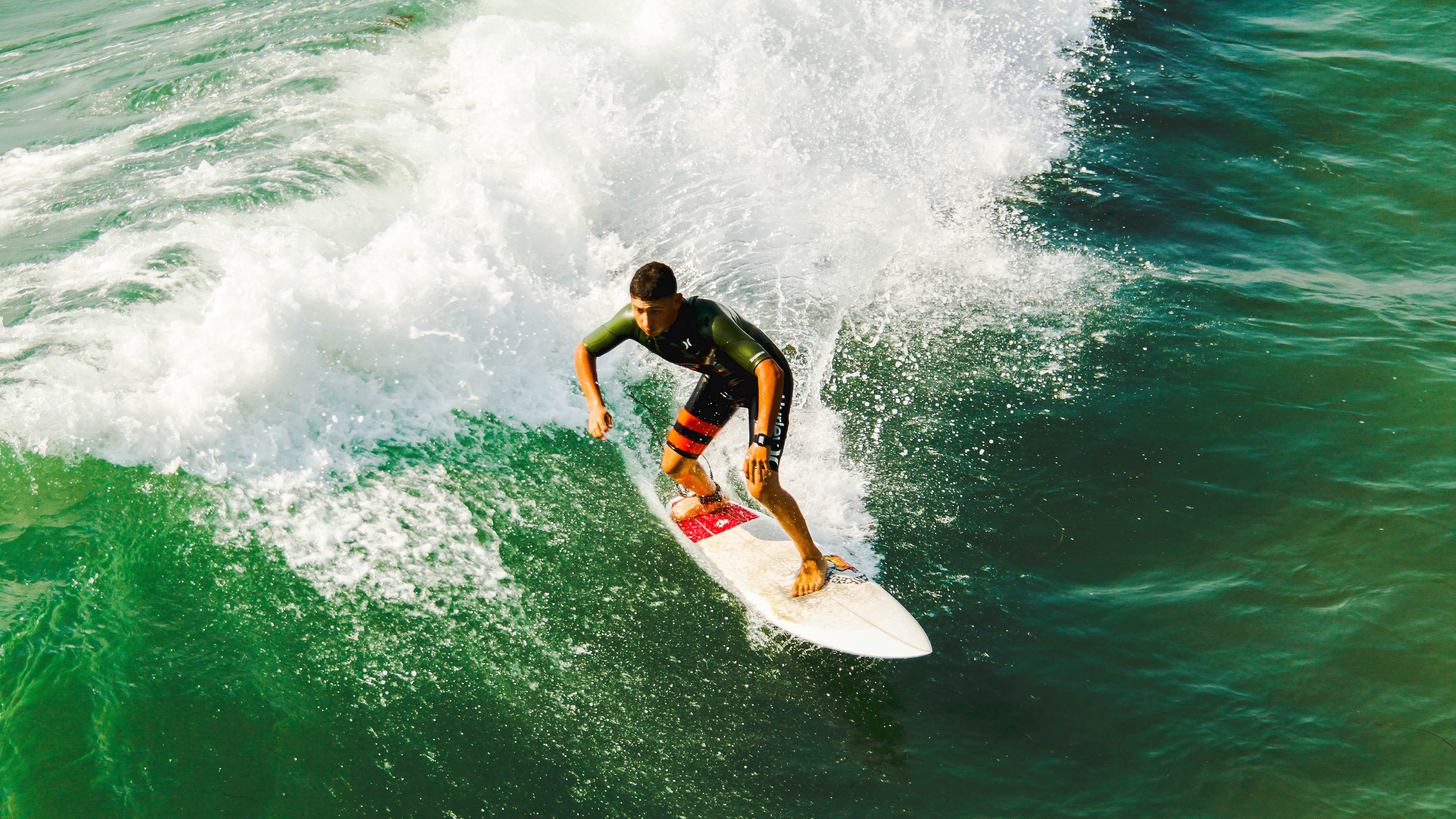 比赛节奏与观众代入感是否有正向关系，比赛观众互动环节